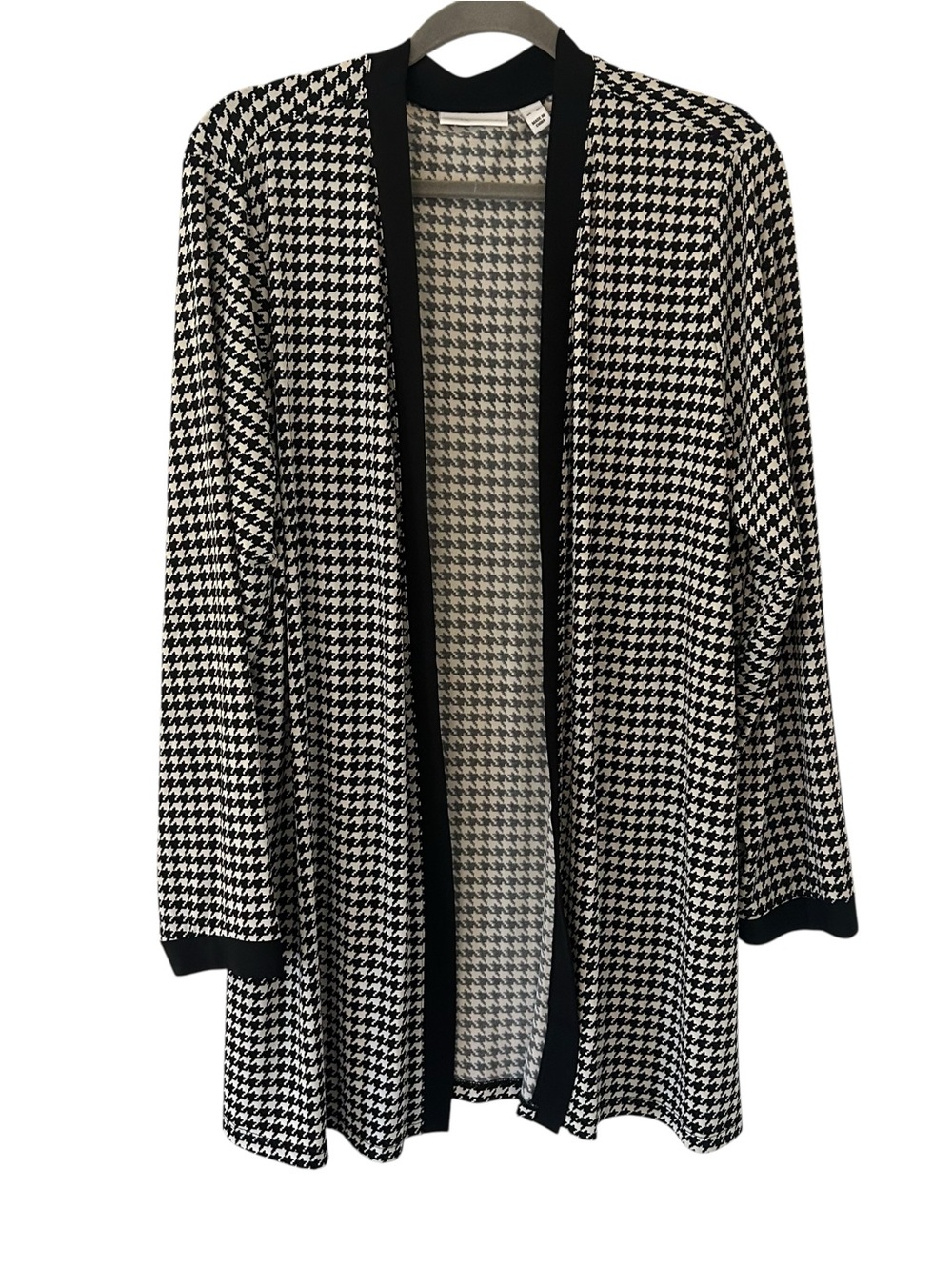 Black & White Susan Graver Checker Style Abstract Design Cardigan Women’s XL Fit